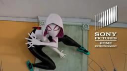 Special Features “Spider Gwen"