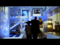 The Glass House (trailer)