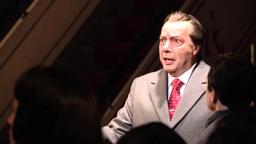 Nixon in China: "News" -- James Maddalena (Met Opera)