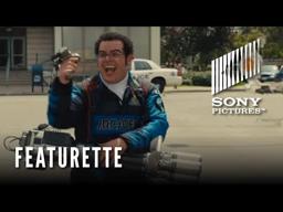 Josh Gad vs. Centipede