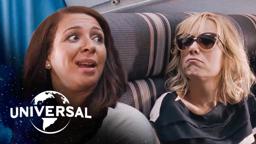 Kristen Wiig Freaks Out on the Plane
