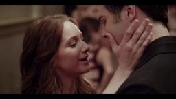 THE FAVORITE TRAILER