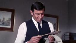 007 resigns from MI6