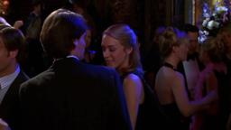 The Last Days of Disco (1998) - Everybody Dance