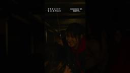 Trapped on a bridge, these survivors fight for their life. [Dubbed]