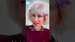 The litter that glitters with the one and only Kristen Wiig.