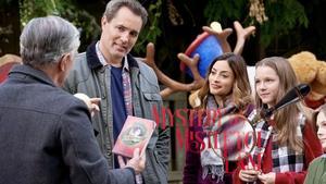 Mystery on Mistletoe Lane